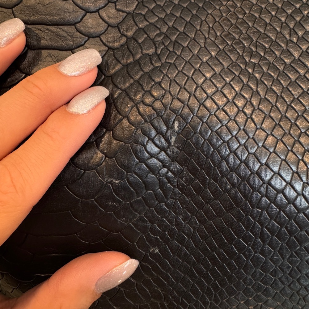GiGi New York Ellen Bag
Embossed Python - Picture 10 of 10